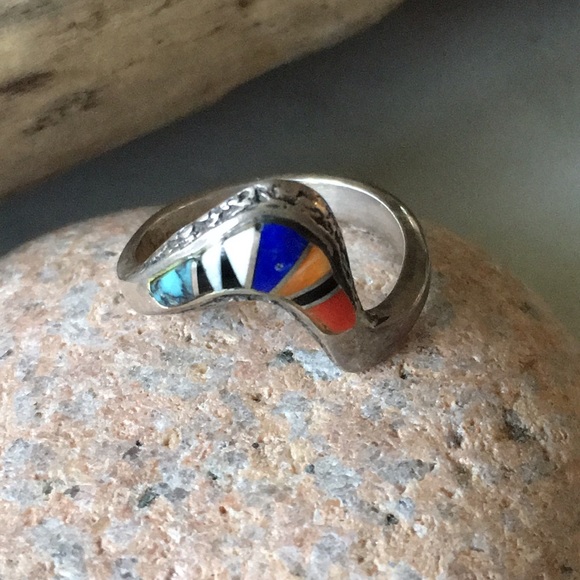 Jewelry - SOLDVintage Zuni Native American Inlay Ring Size 6